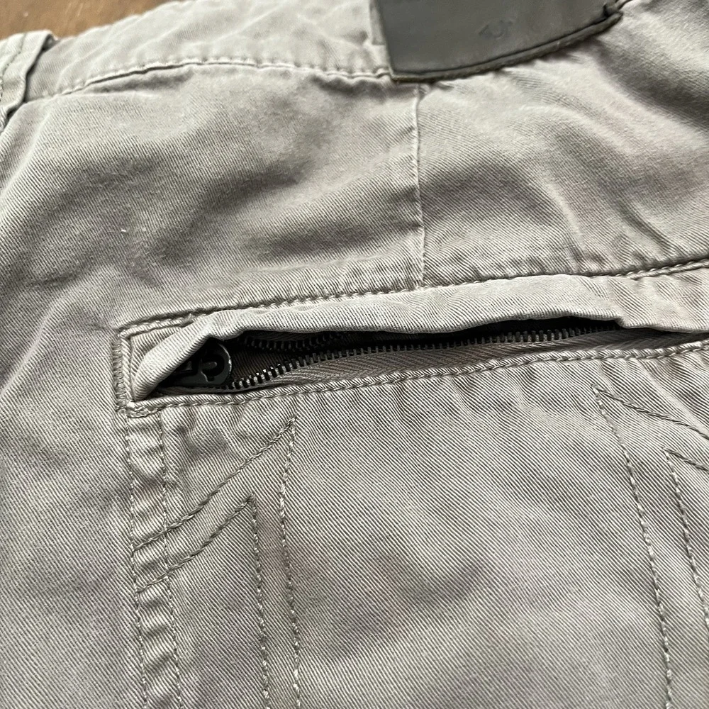 True Religion Marco Cargo Joggers Men's 32 Gray Khaki Pockets Pants 34x27
